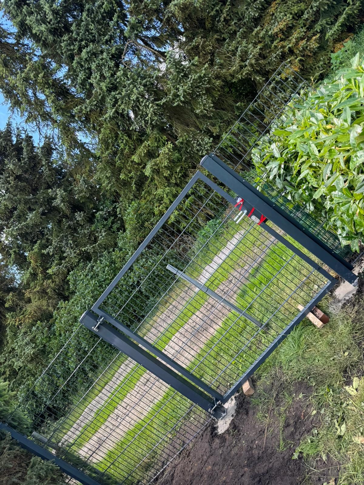 Doppelstabmattenzaun montiert von Zaunonkel GmbH